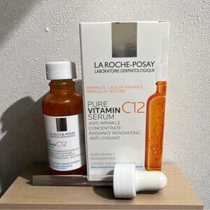 LA ROCHE-POSAY Pure Vitamin C 12 Serum-30 ml.
Ideal for Sensitive Skin.